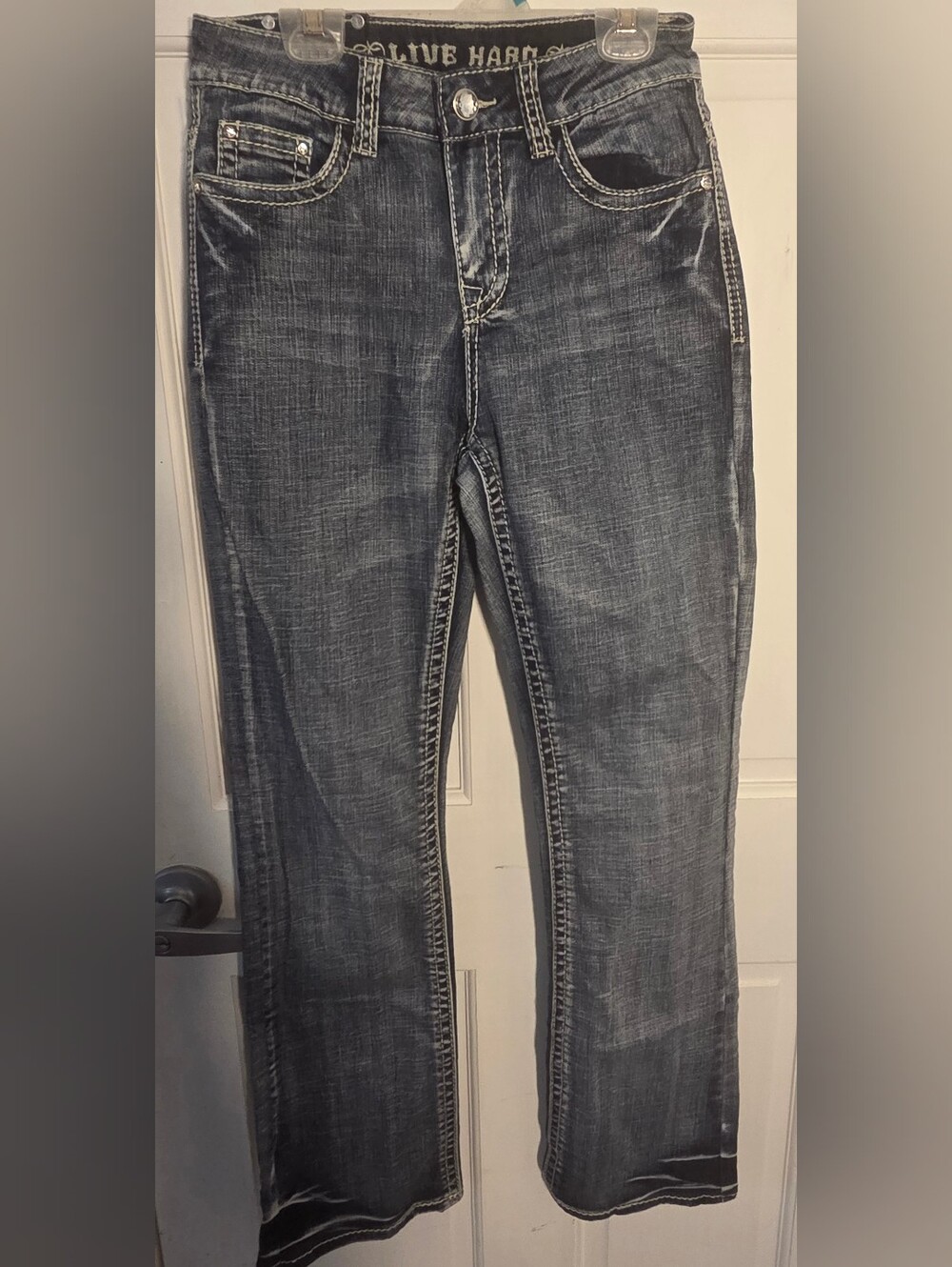 Live Hard Women’s Straight Leg Jeans in Washed Dark Blue Size 2